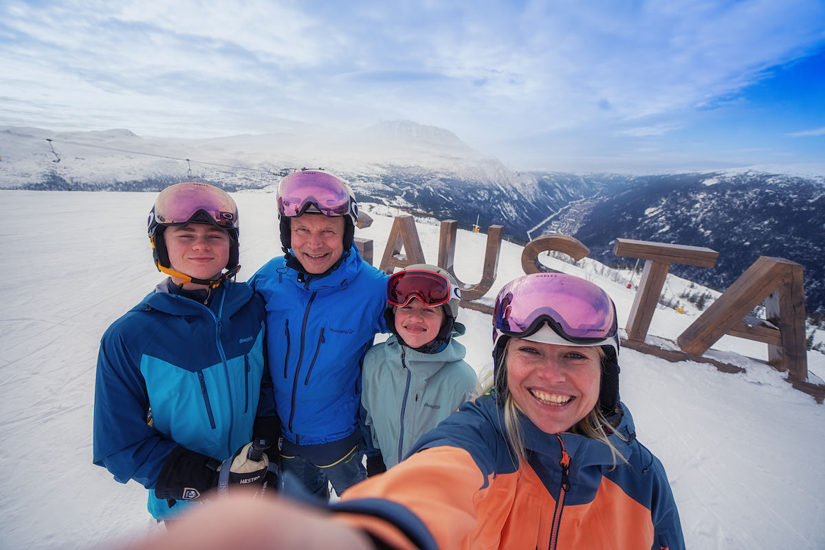Gausta Skisenter Yngve Stemning Gausta Skilt gaustaskilt vinter snø familie